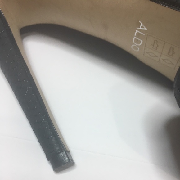 Aldo Black Snake Skin Pump 6.5 - Picture 3 of 8